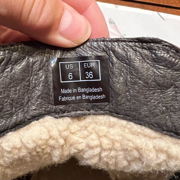 Brand new shirt boots - Picture 3 of 7